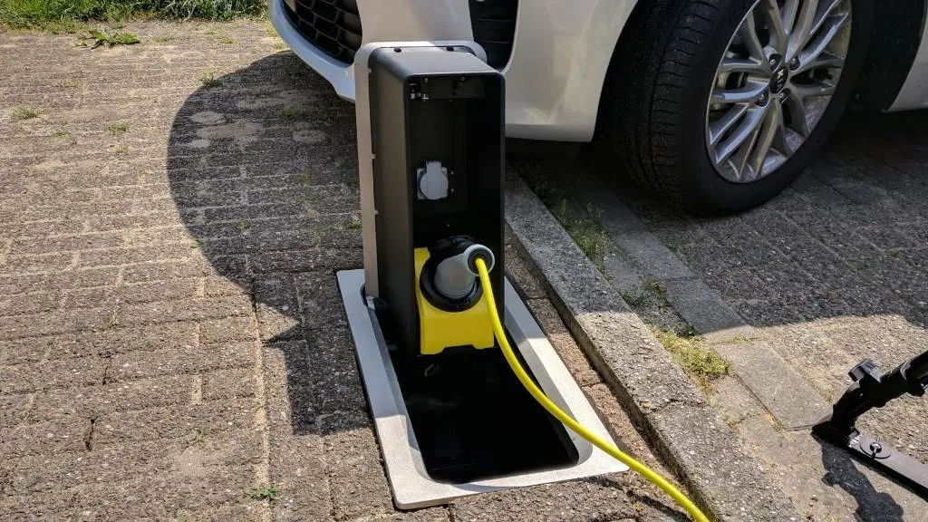 161 streetplug2