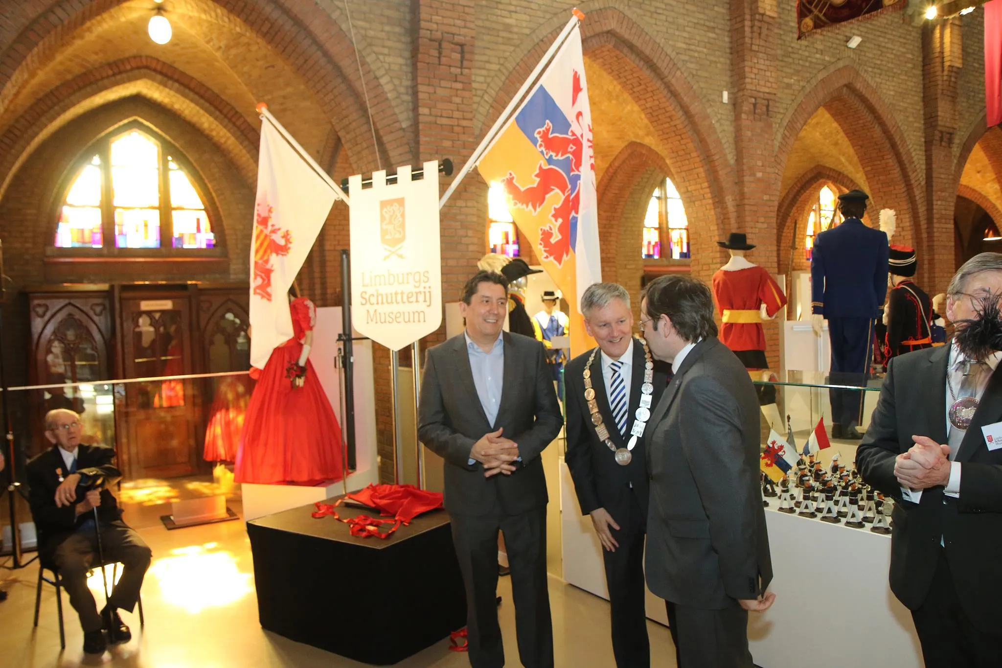 12999700 1121301924577871 1352166500 o