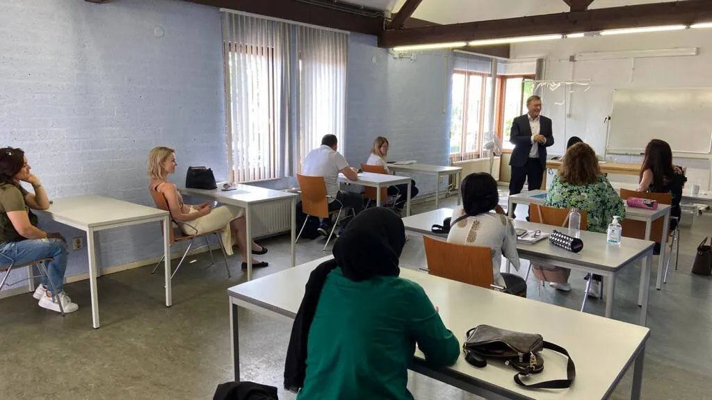 1359 weer naar school1