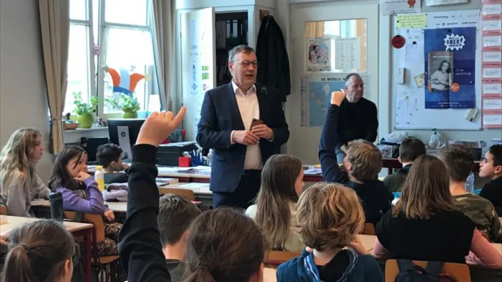 1537 geef een boek cadeau 2