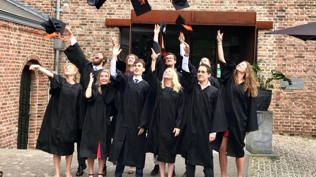 227 afgestuurdeerden university college