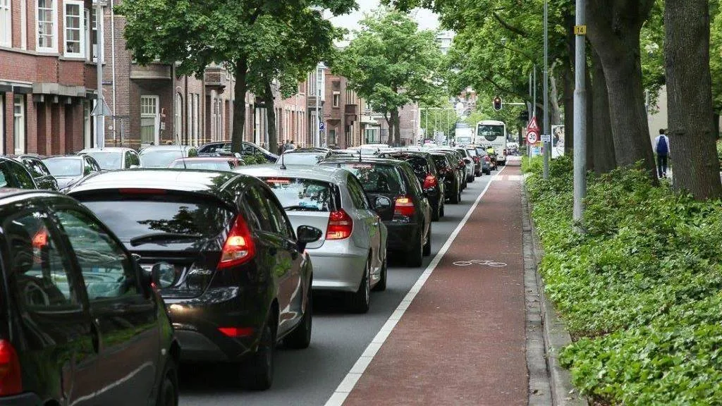 495 parkeren arsenaal autos