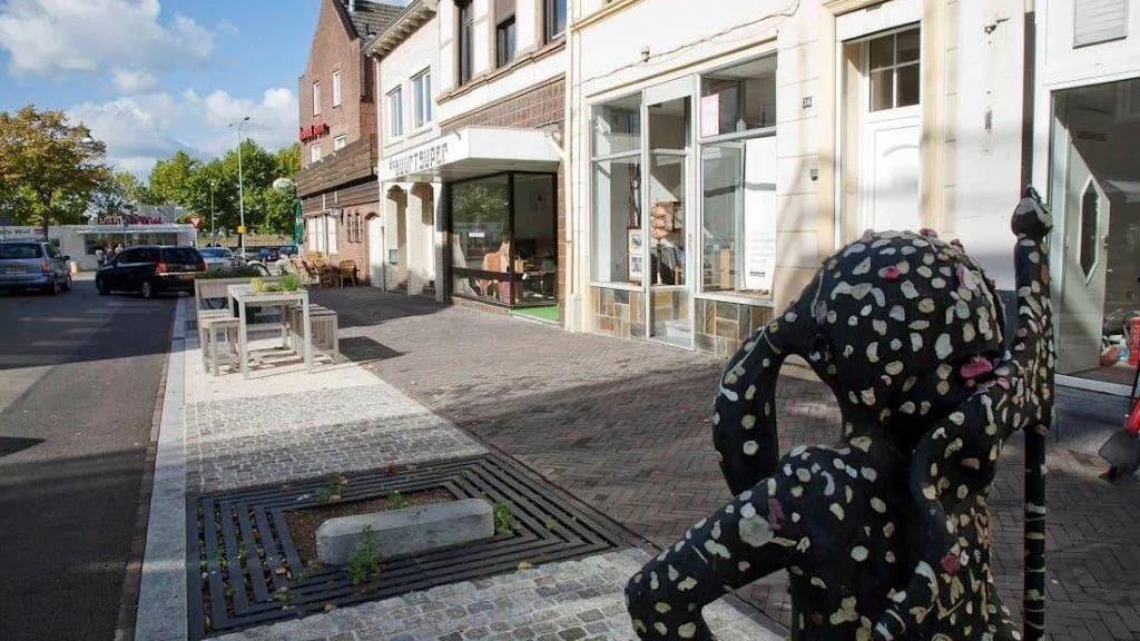 564 straat in q4