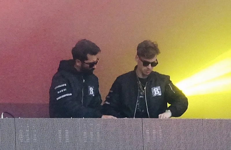 800px yellow claw at lollapalooza 2017