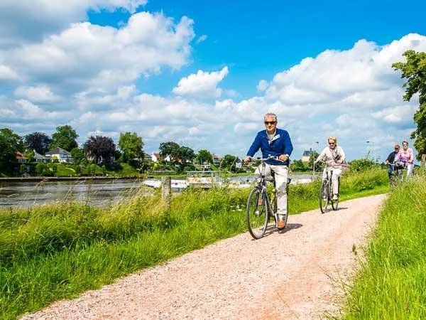 8b85b2c9c9d694e824f7fc5e5ed276aa