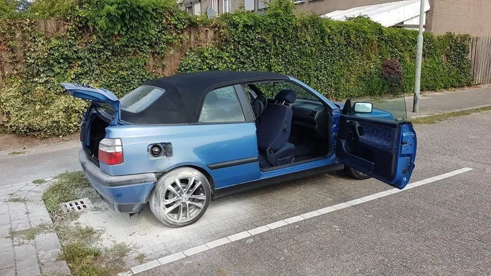 autobrand tegelen politie