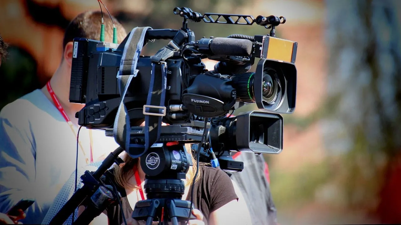 cinematographer 2808321 1280