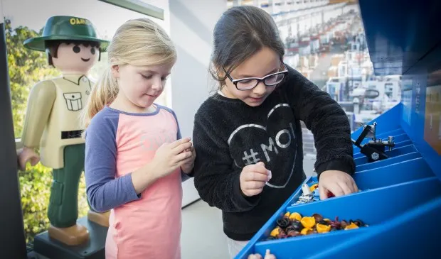 faca756f b30d 48f4 8622 9b2fb79abfab