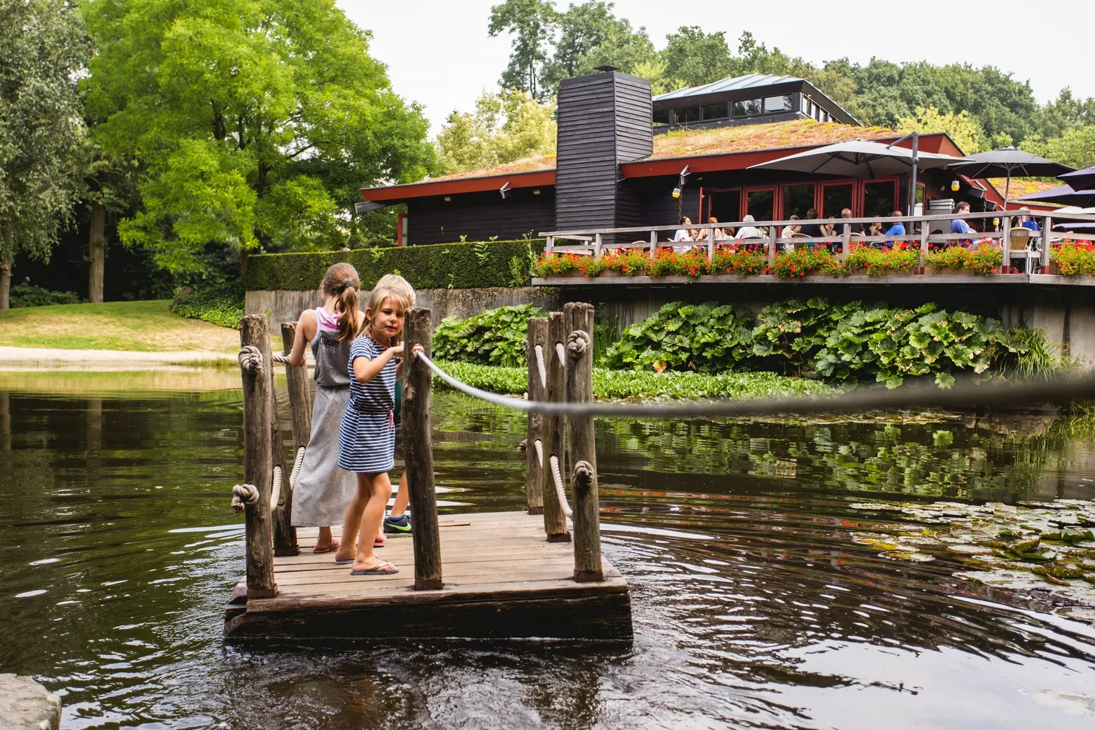 kasteeltuinenarcen bergpaviljoen