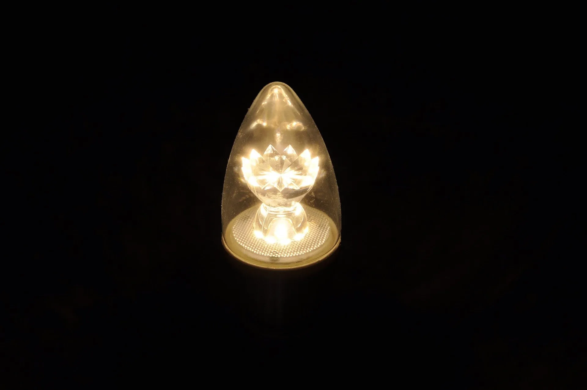 led lamp 695077 1920