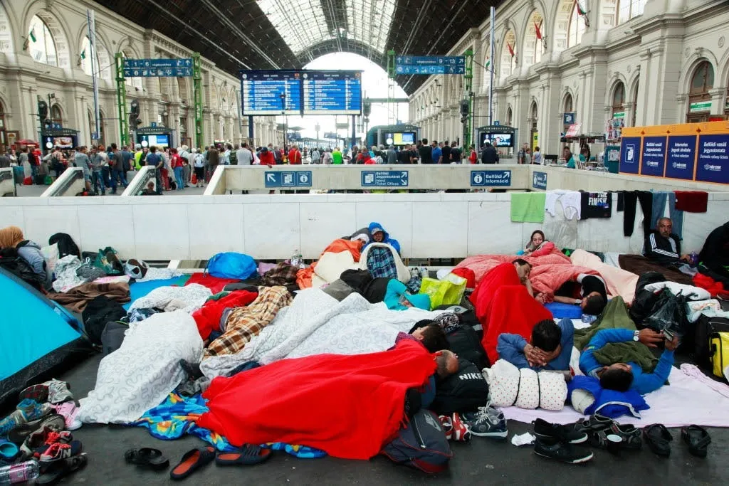 refugees budapest keleti railway station 2015 09 04