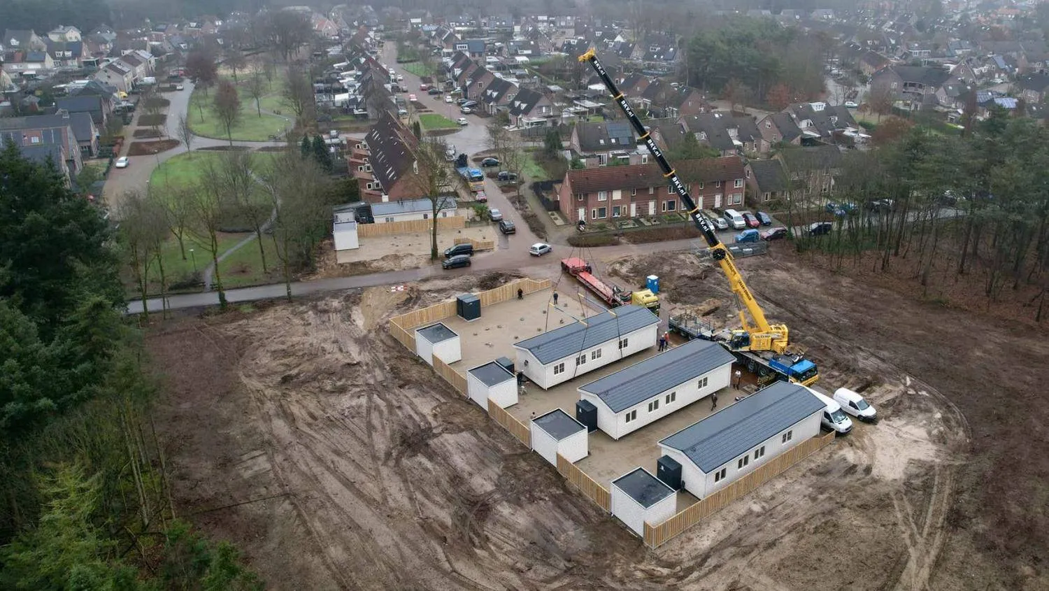 20240120 Plaatsing woonwagens Mergen te Mill - 1