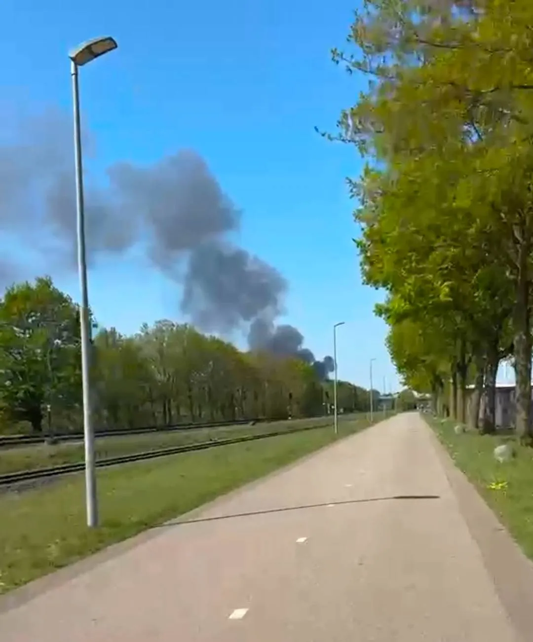 Screenshot_20260421_140400_WhatsApp