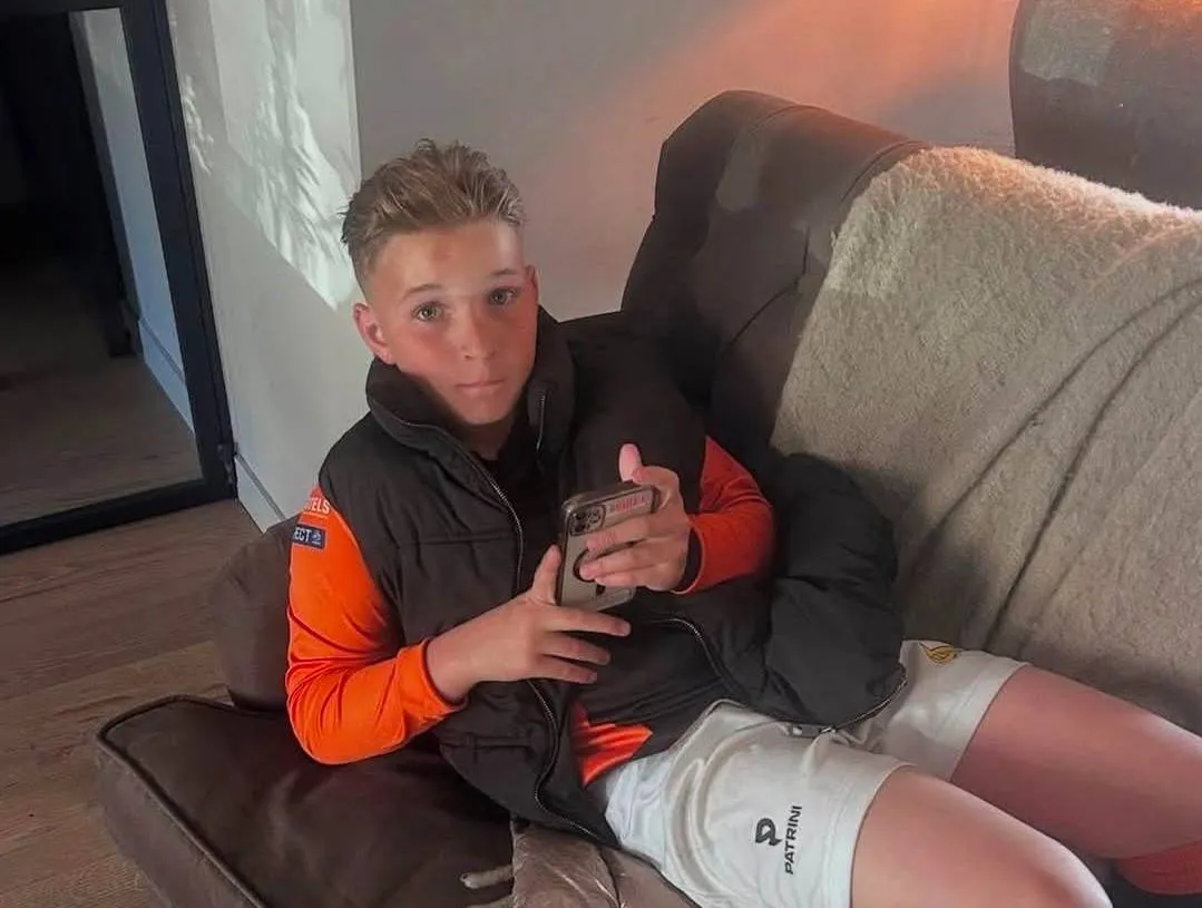 Screenshot_20260422_190055_Facebook