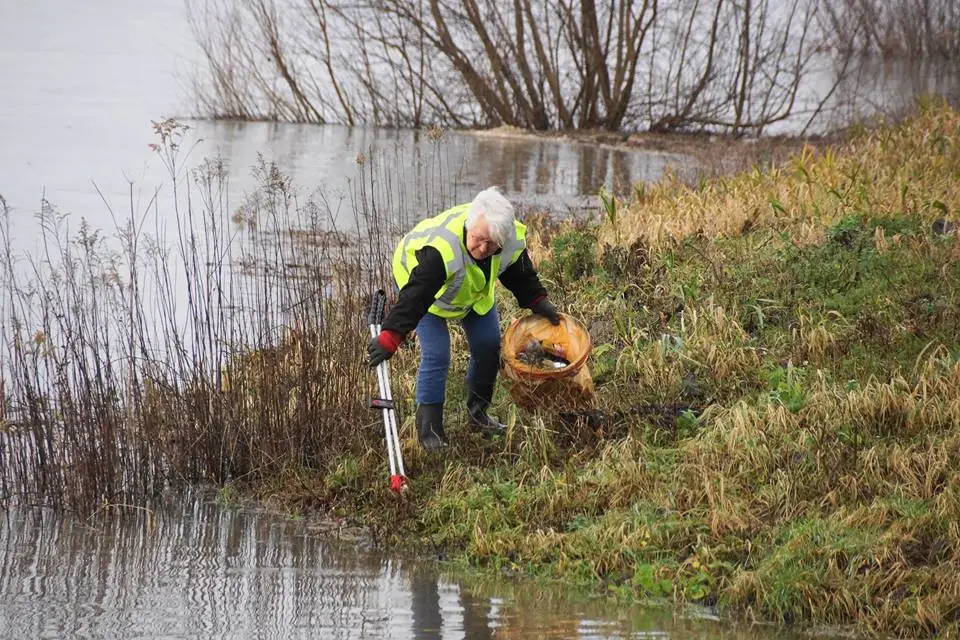 Schoonmaken van de Jufferswaard eo met Karel Noy