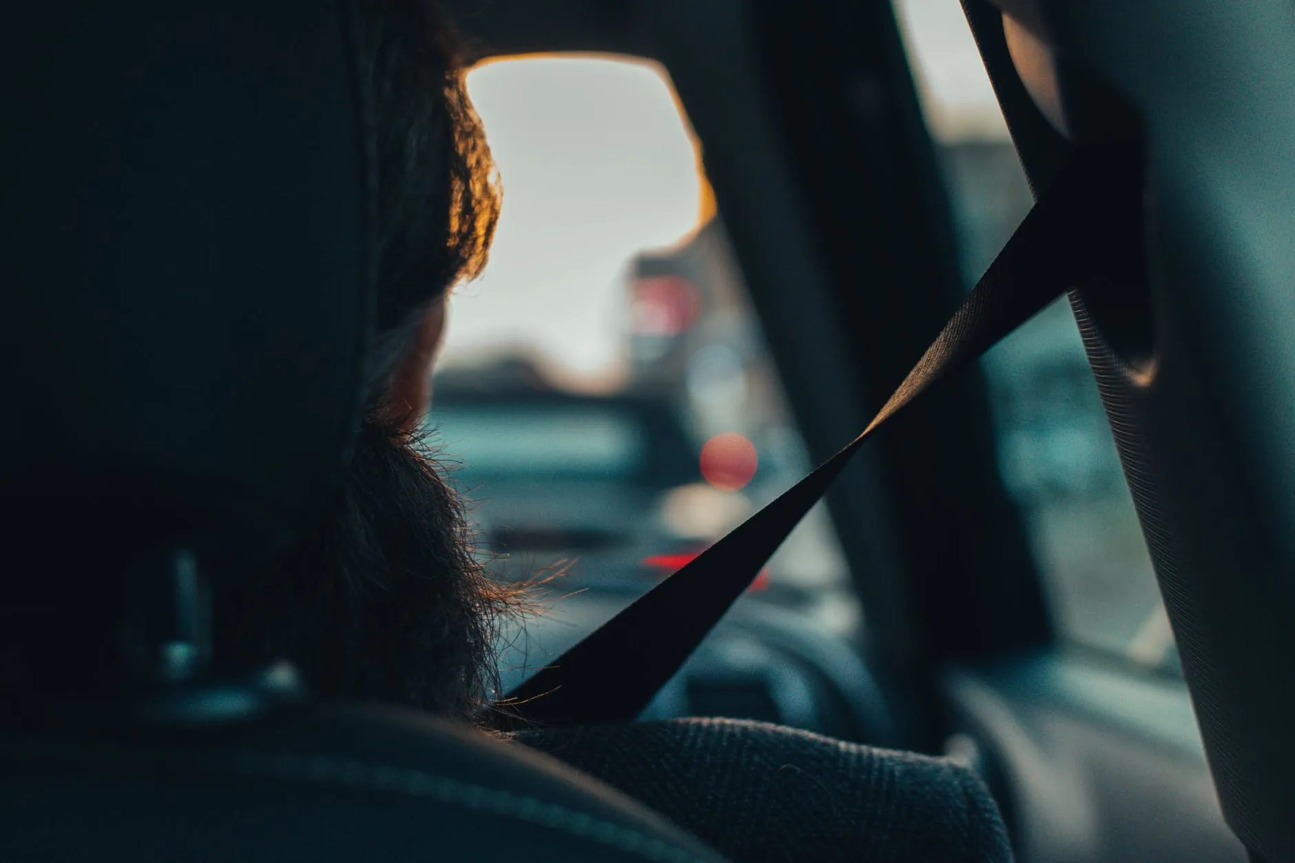 autorijden gordel lorenzo pexels