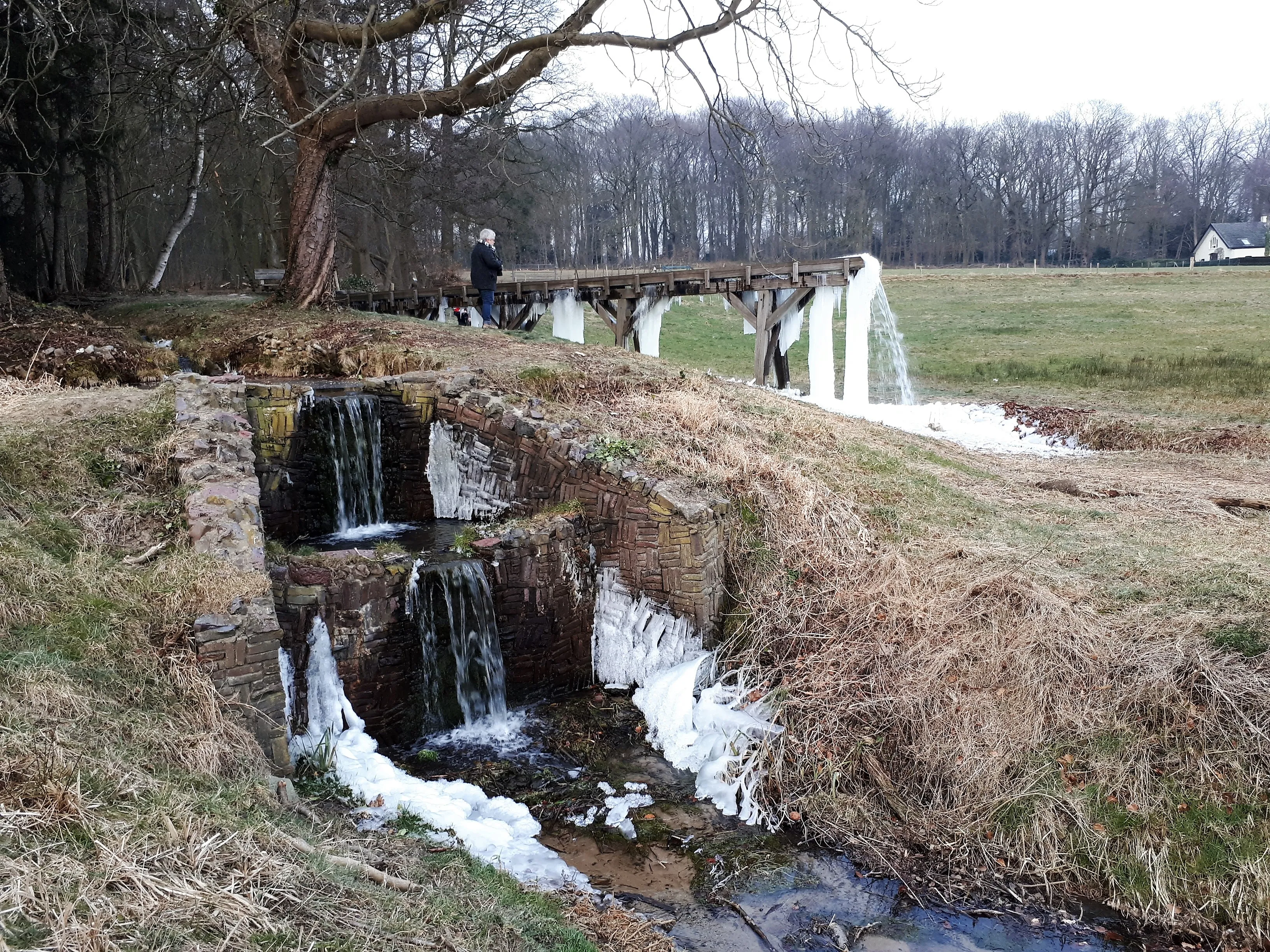 bevroren waterval 1