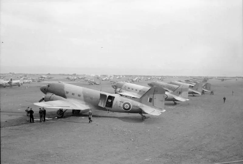c 47 dakotas 267 sqn raf at bari c1944 imperial war museum