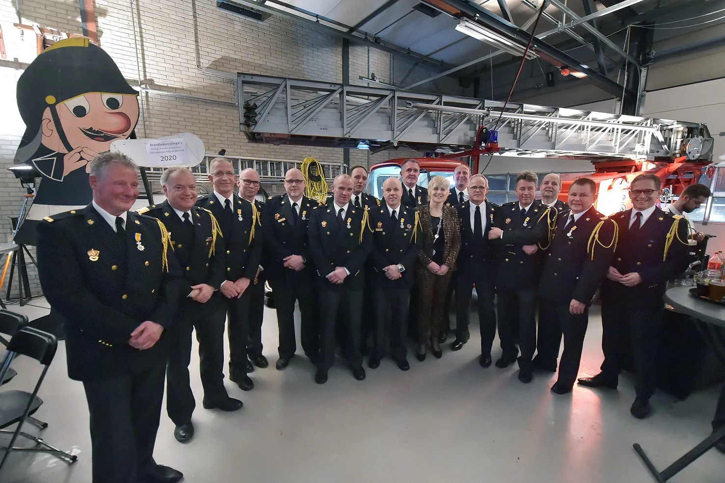 lintjesregen brandweer 18