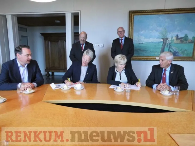 ondertekening convenant 3 e1499805136269