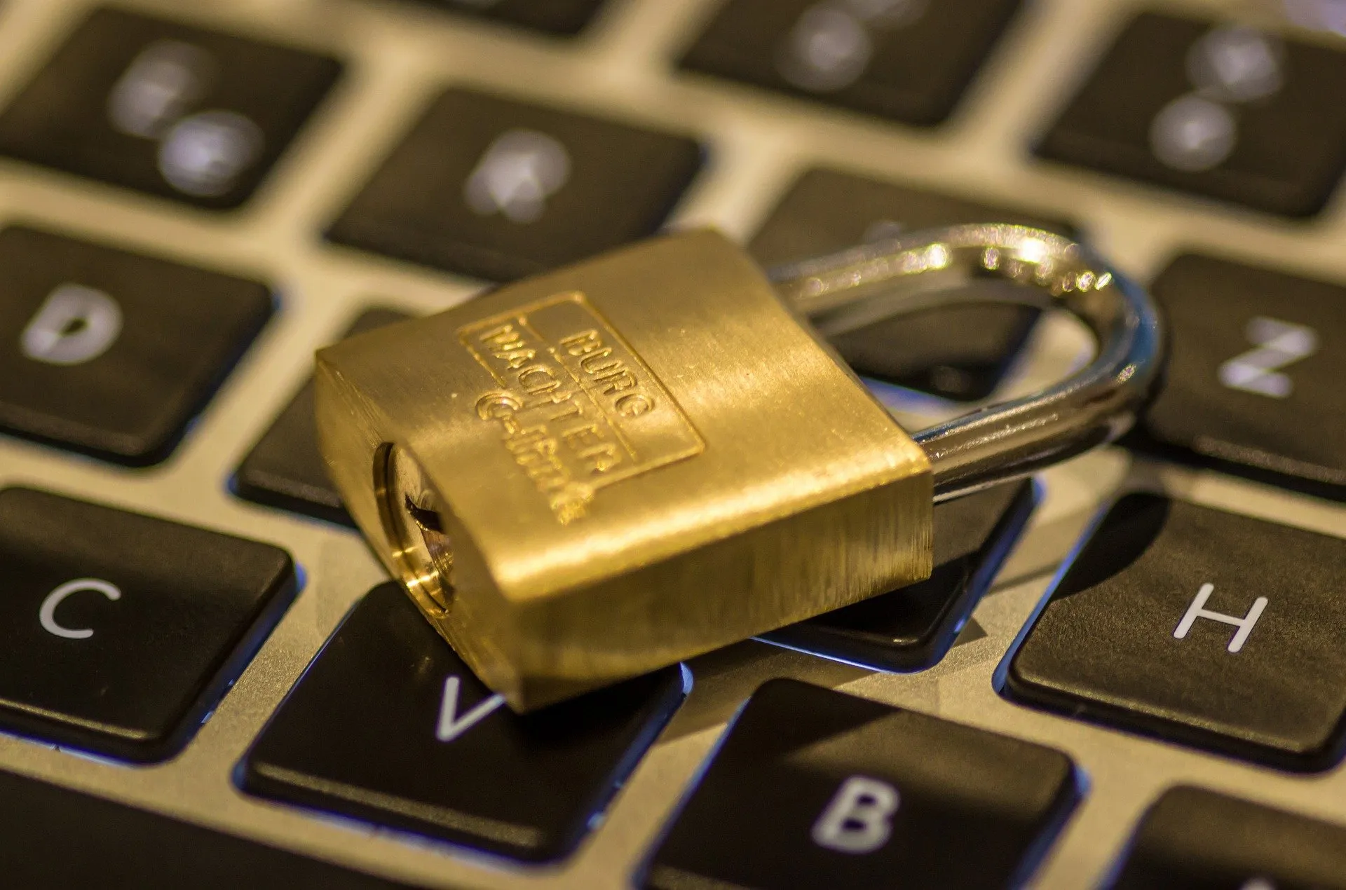 privacy albarus pixabay