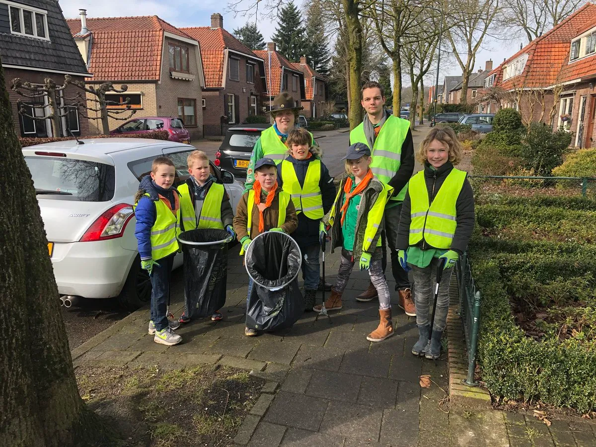 scouting emma zwerfvuil