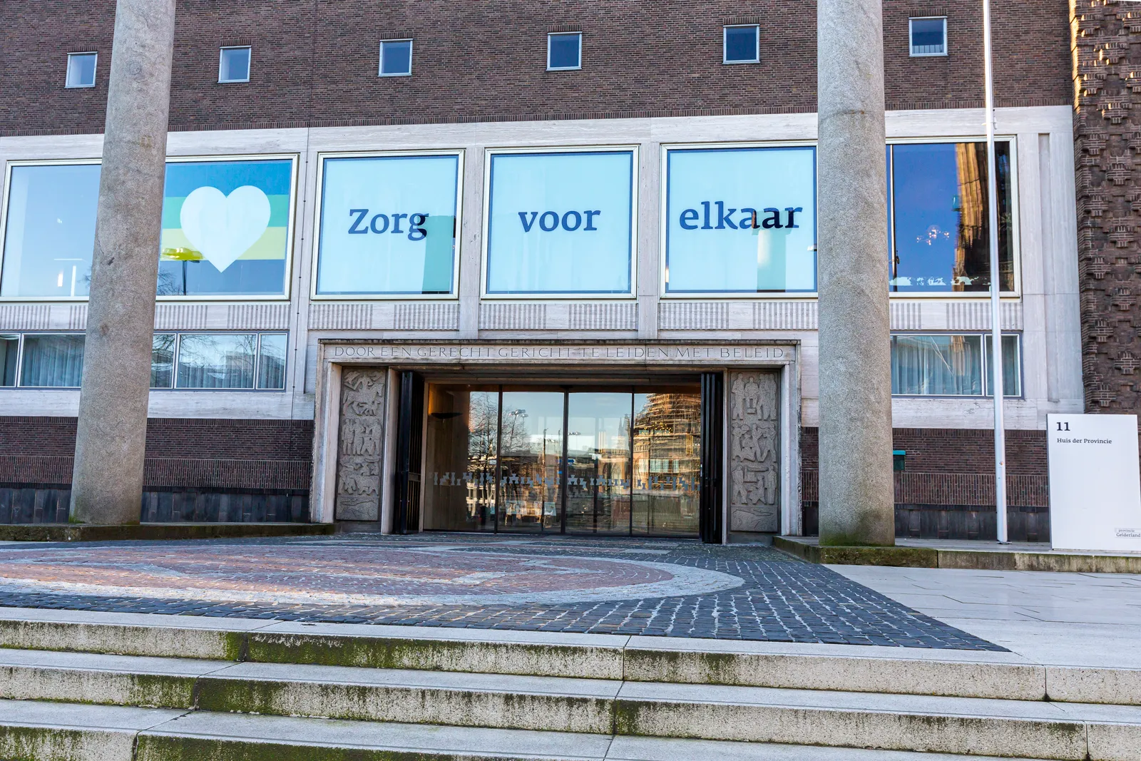 zorg voor elkaar 587a6192w