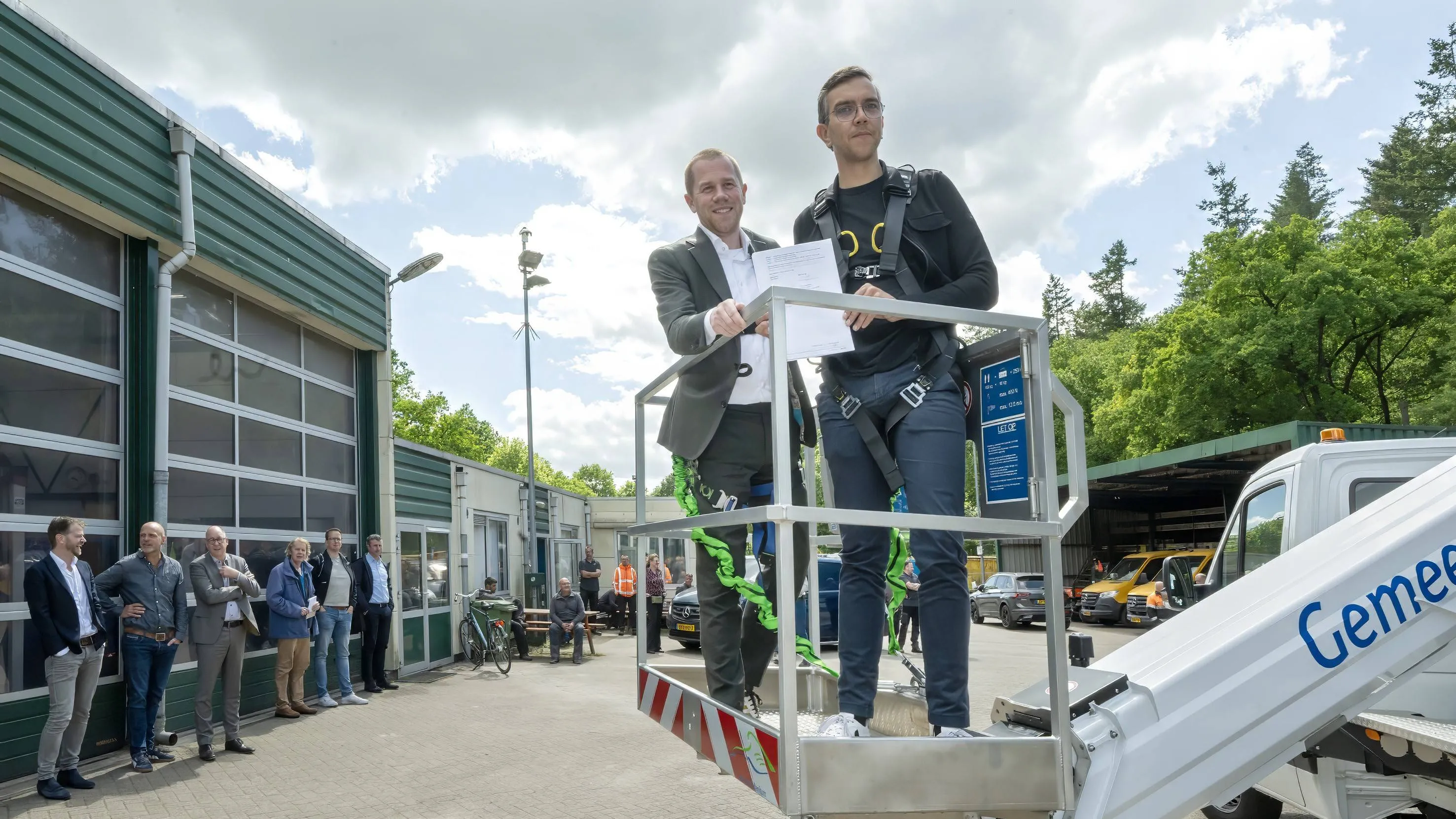 ondertekening overeenkomst ontwerpteam gemeentewerf 2