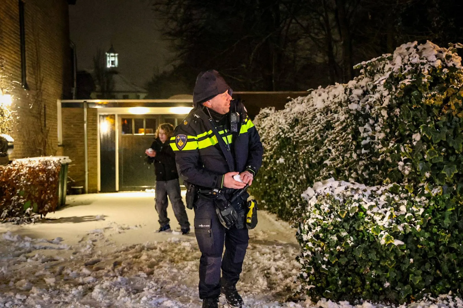 842da585-db9c-4791-aeb3-b937c064eeab