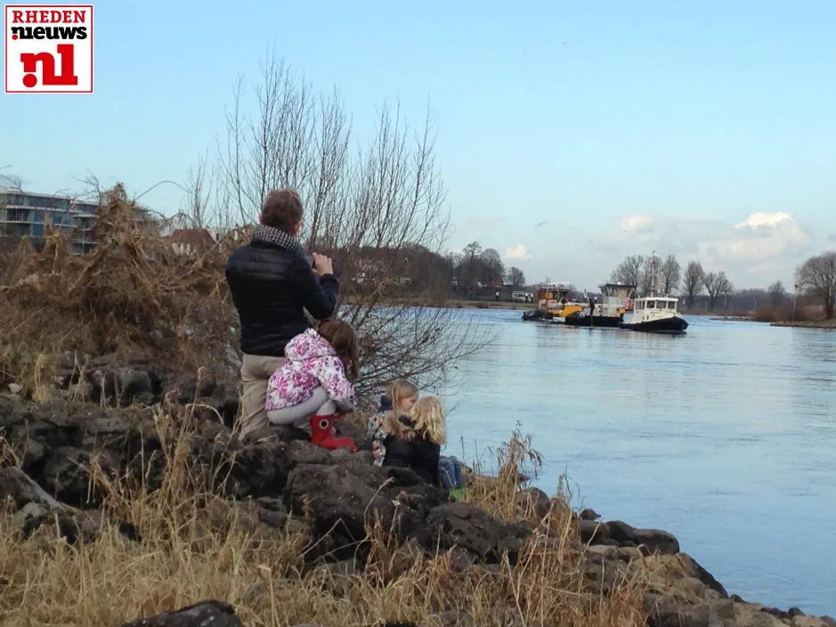 2015 02 23 dieren aankomst nieuwe veerpont001