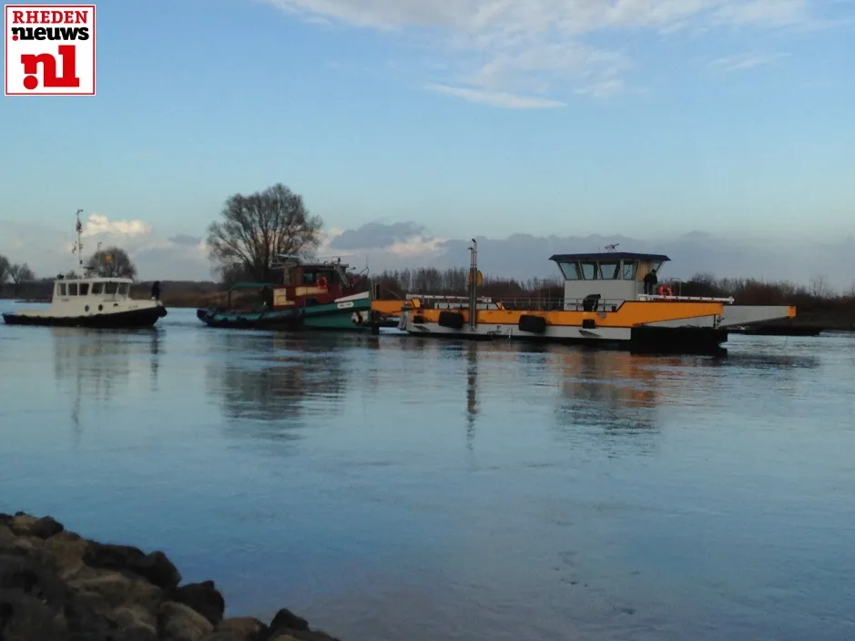 2015 02 23 dieren aankomst nieuwe veerpont005