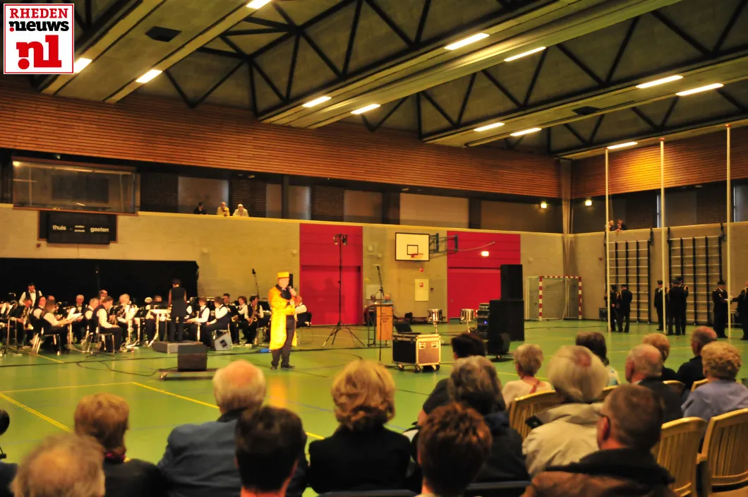 2015 04 24 opening oranjefeest 001