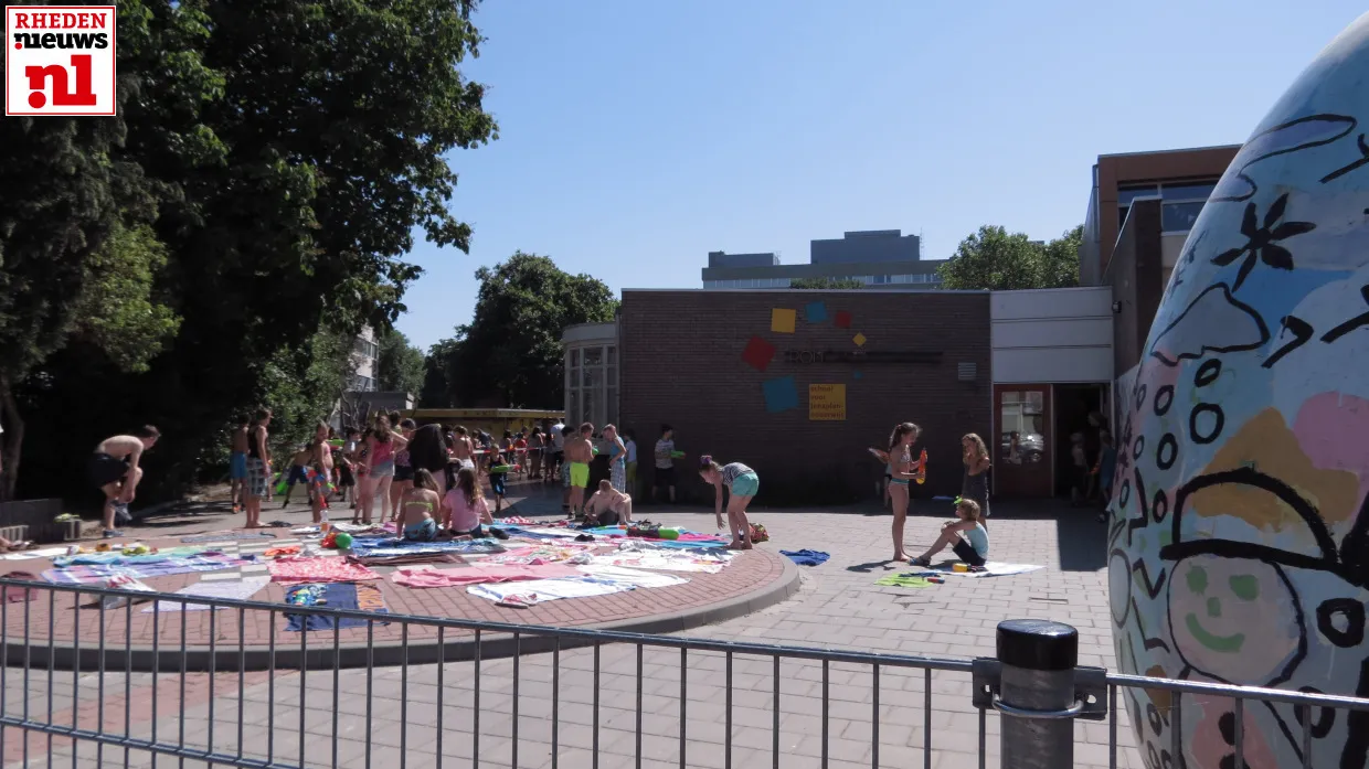 2015 07 01 watergevecht roncalli 011