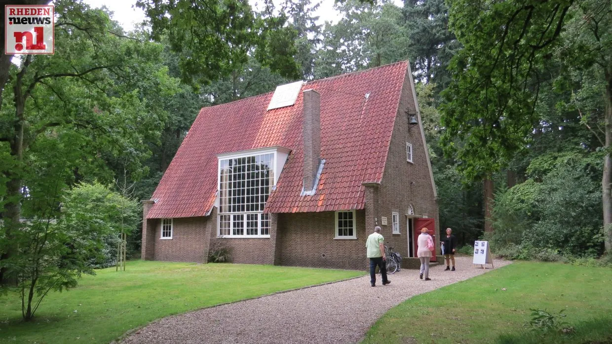 2015 09 12 eerbeekseweg hervormde kerk laag soeren 001