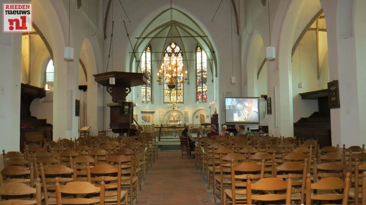 2015 09 13 dorpsstraat dorpskerk rheden 002