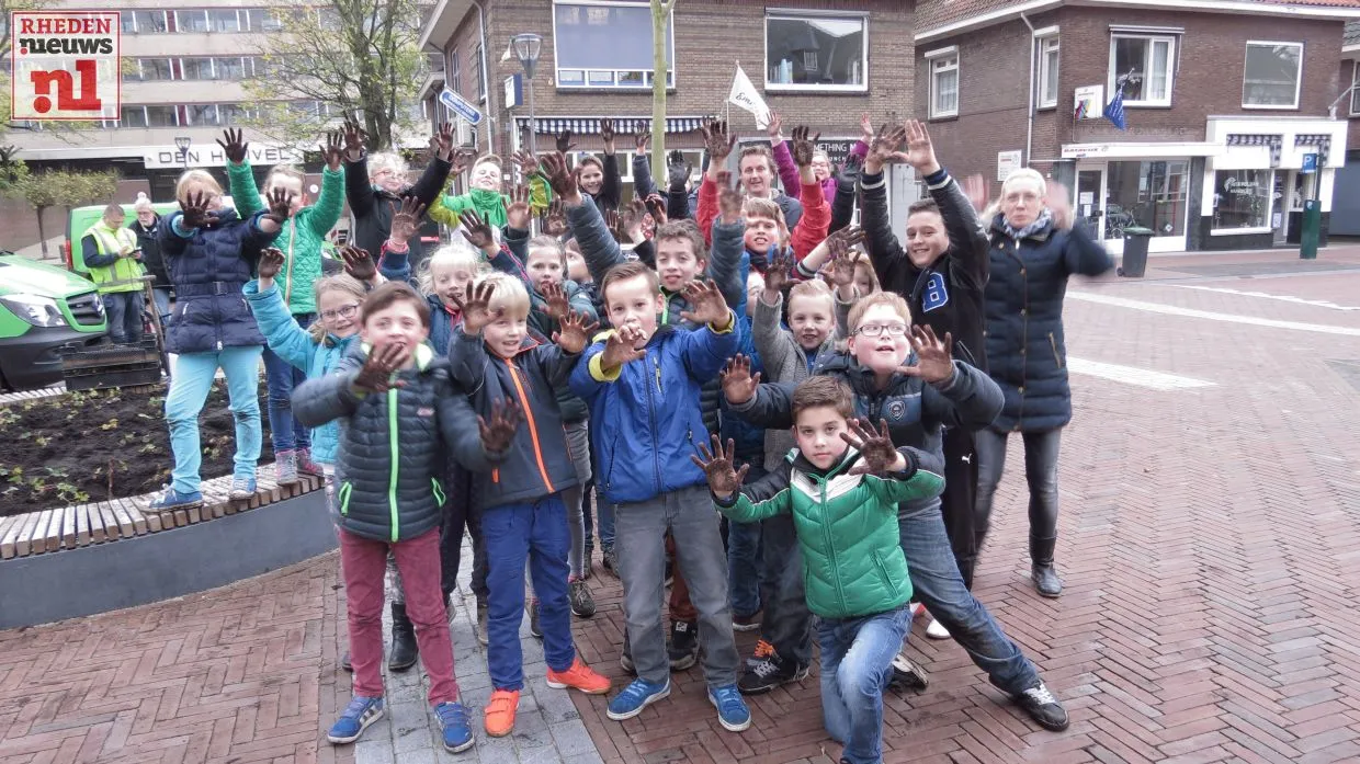 2015 11 16 boomplantdag emmastraat velp 019