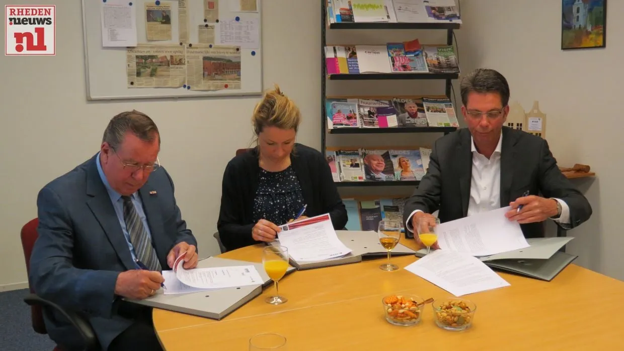 2016 04 12 ondertekening afspraken rheden vivare 010