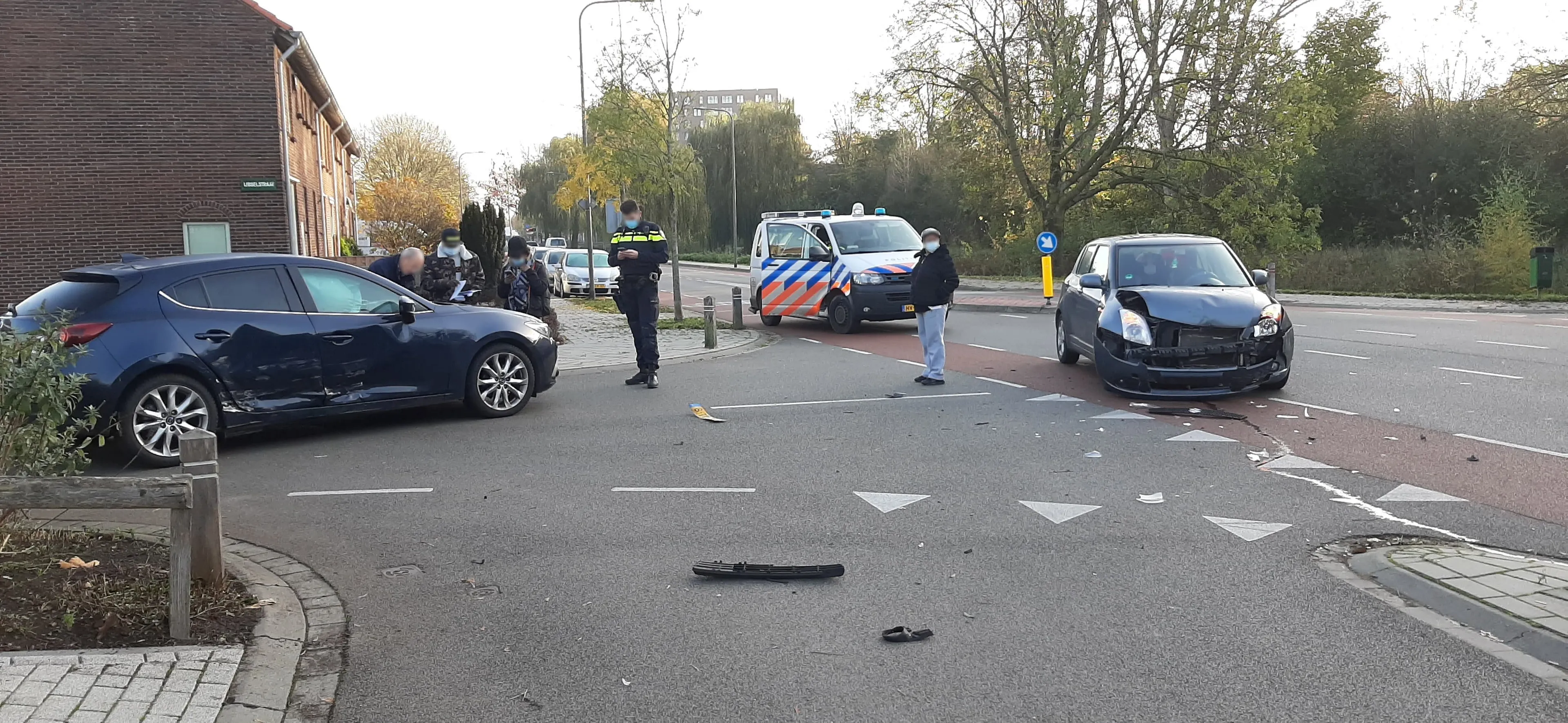 2020 11 07 materile schade bij aanrijding waterstraat broekstraat ijsselstraat velp 1