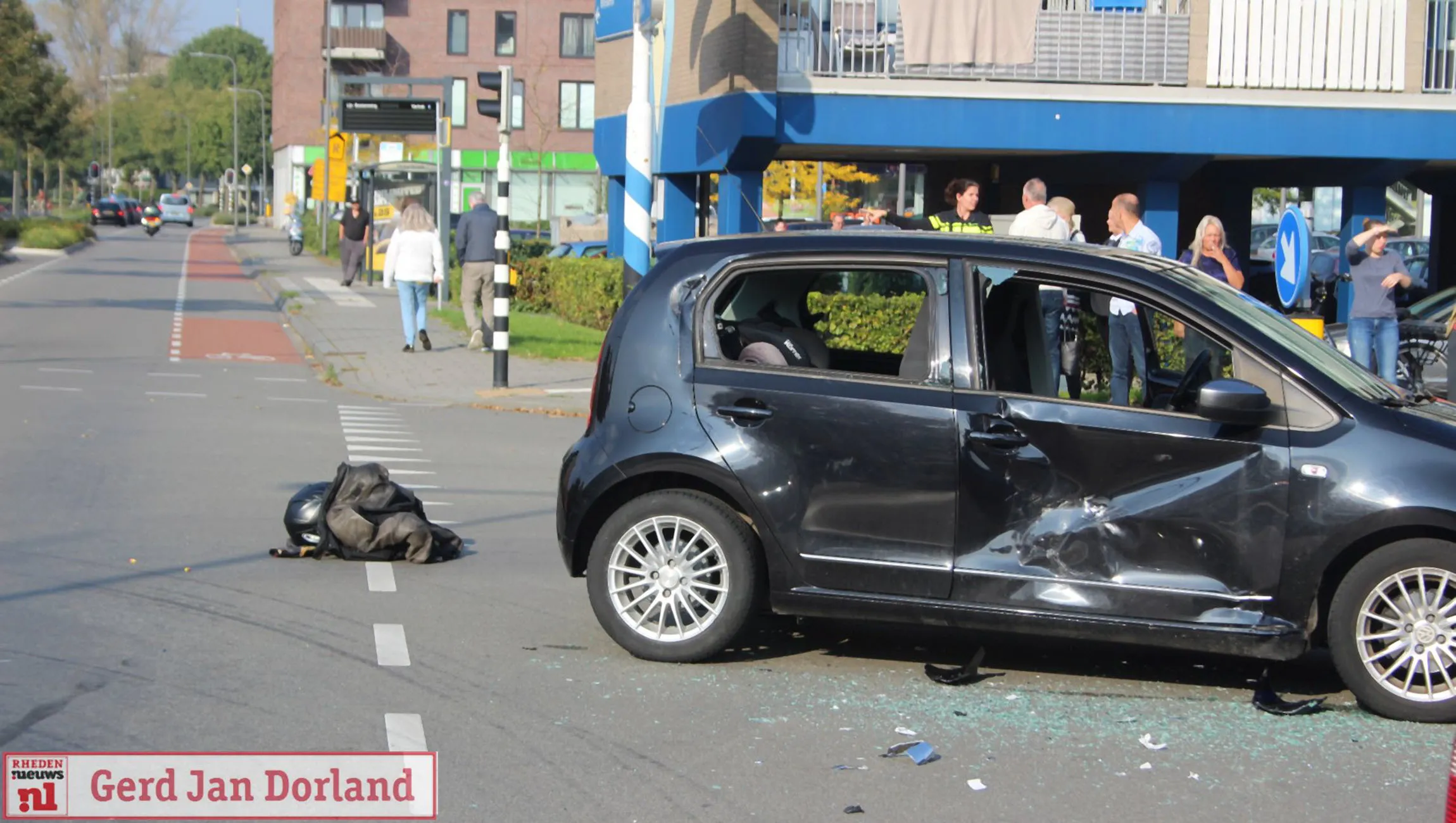 2021 10 10 motorrijder naar het ziekenhuis na ongeval te velp 0