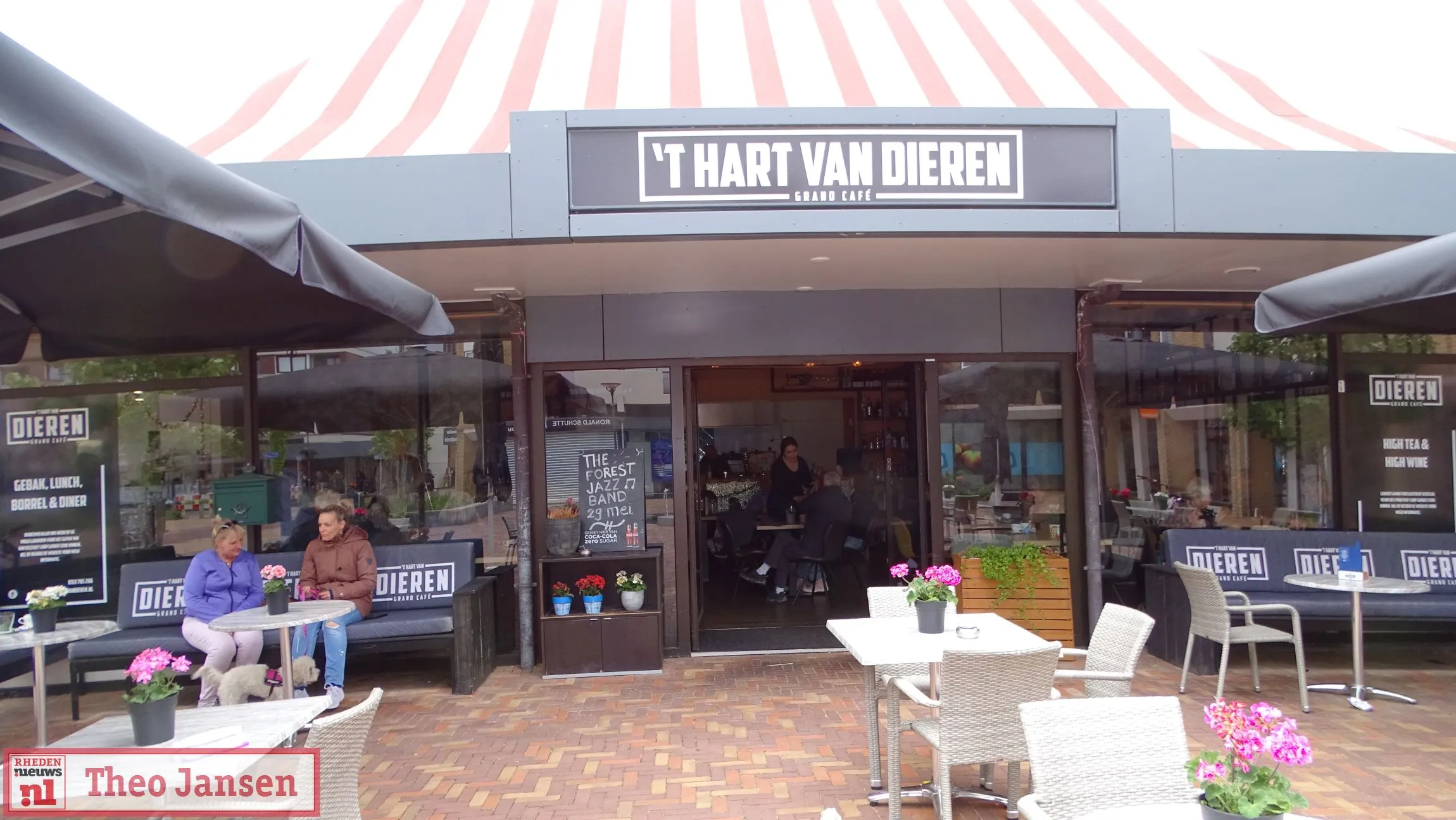 2022 05 29 optreden forest jazz band in restaurant t hart van dieren 6