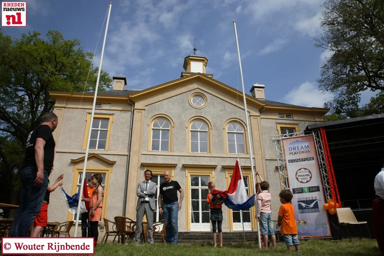 af6h83rq8k443zd9hm7qw6099 2014 04 26 koningsdag rheden 001