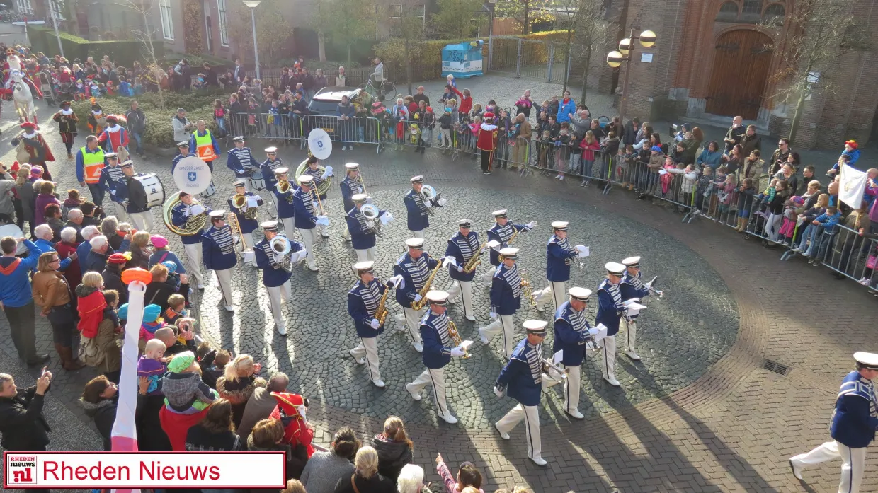 agfyhohtby94kshvb98idq9ys 2014 11 23 sinterklaasintocht velp1 001