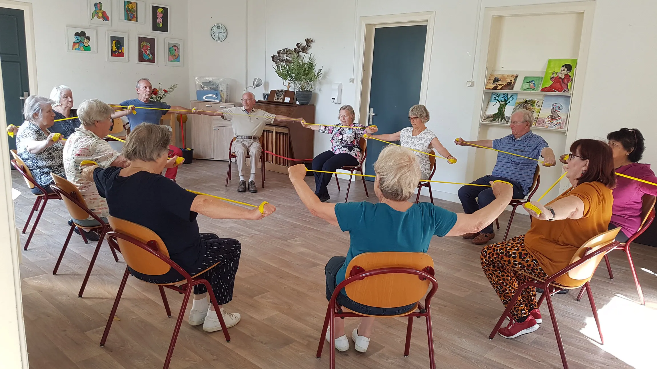 bewegen maar met thera band ons raadhuis irma smeenk