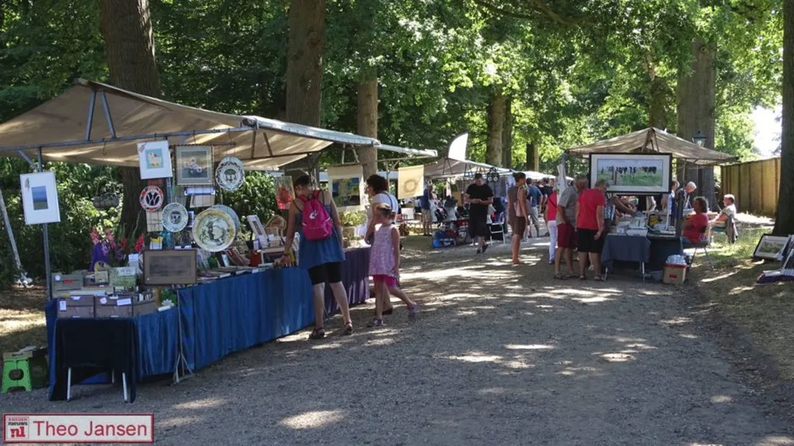 boeken en kunstmarkt middachten1
