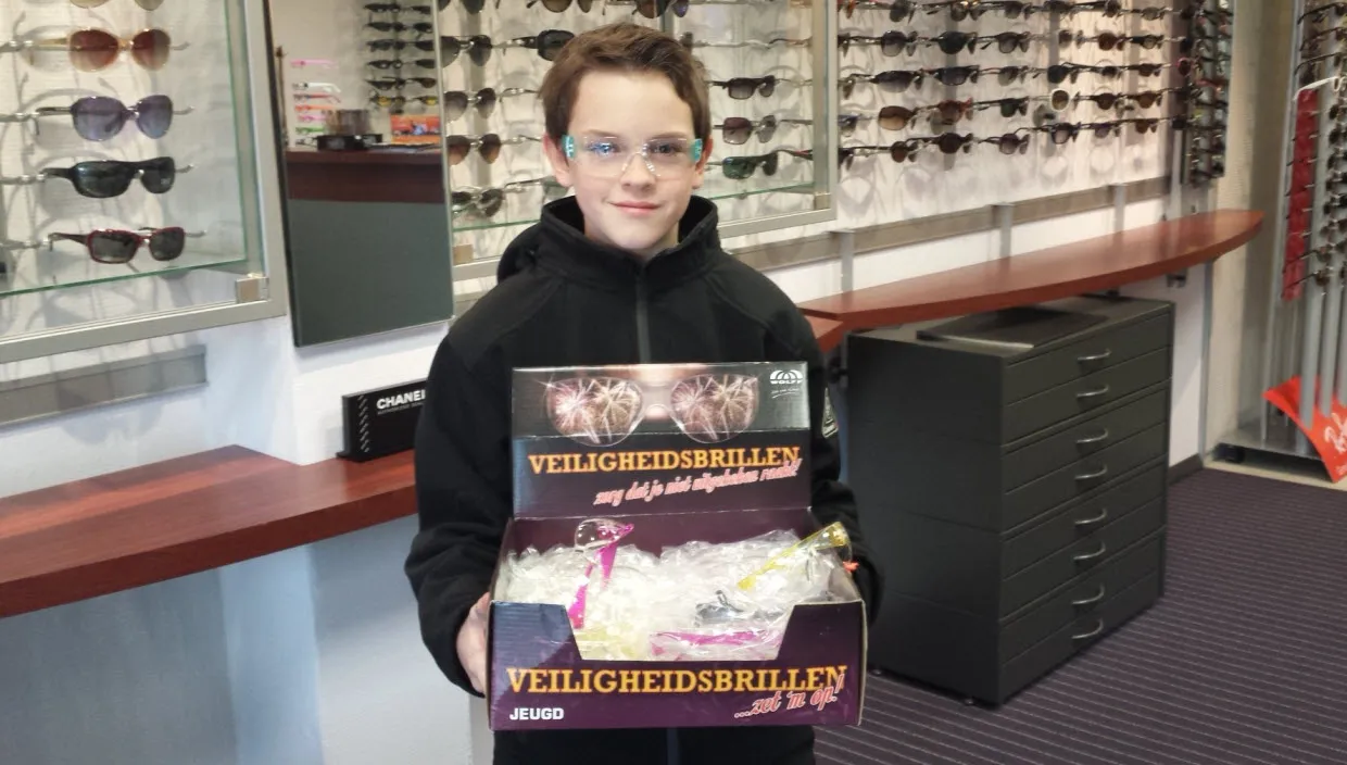 boxp609qp4vf1te4didixhacu vuurwerkbrillen2