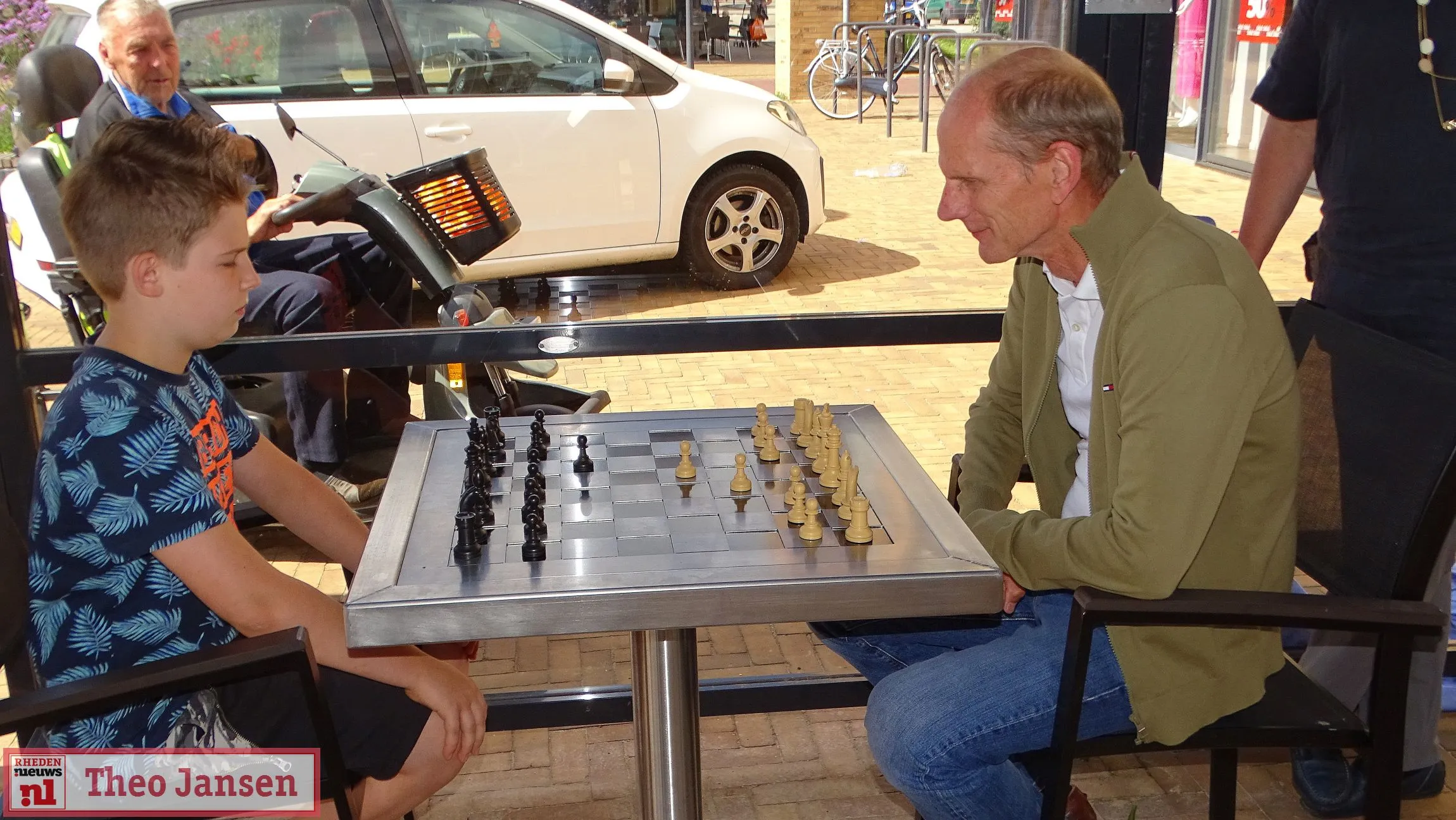 buiten schaken kan nu ook op calluna bij grand cafe theothorne 2022 07 16 1