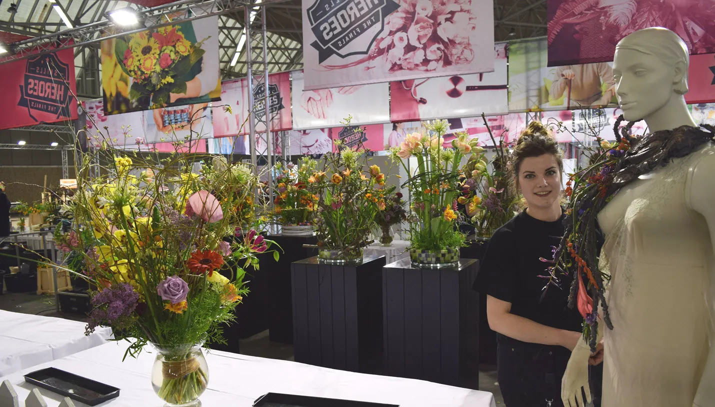 carmen met het bloemwerk tm vrijdag