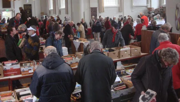 cebykr0oqmrsv4zyid4biccwt bazar grote kerk