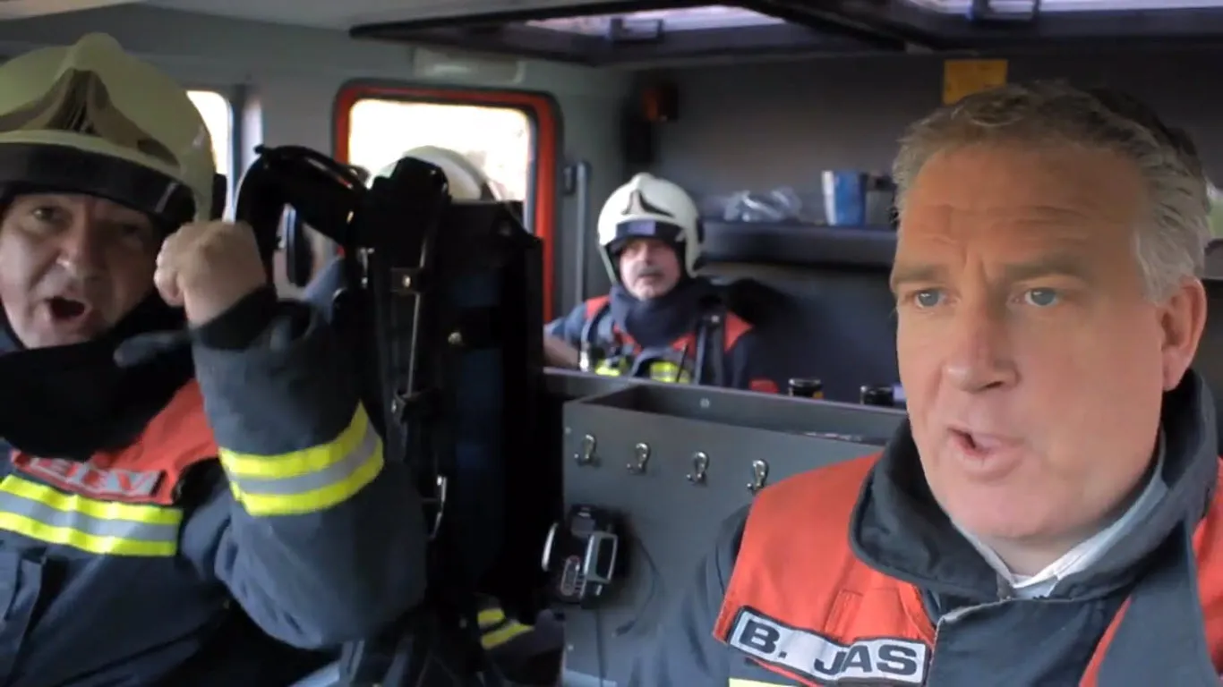 ci9n2fi7ym76ennbp7ma8vr95 brandweer0