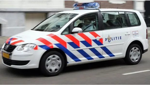 co15mmqazmhz28ll2ek7c8nqt politie 2 2
